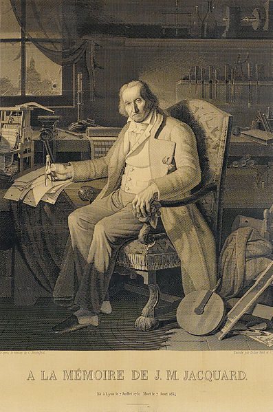 這一幅亞卡爾的肖像就是由雅卡爾織布機編製，耗費24000張打孔卡，在1839年完成，現藏於英國倫敦科學博物館。圖片來源：Wikimedia Commons