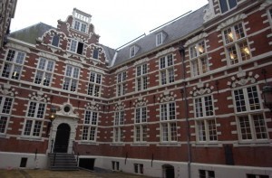 東印度公司總部，今日的阿姆斯特丹大學。（©張焜傑Kim Chang攝影）