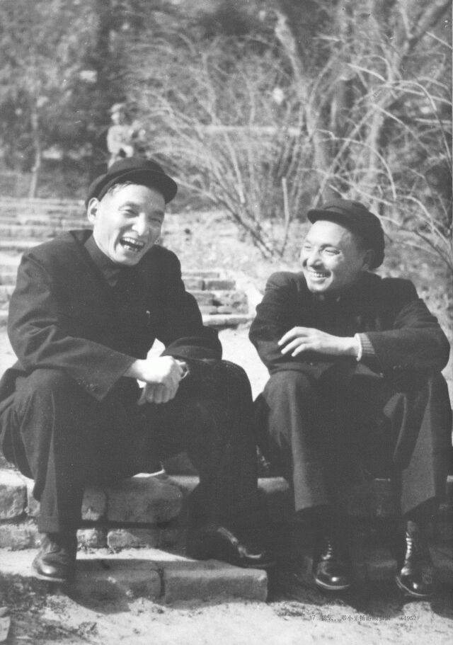 陳雲與鄧小平（Source:wikipedia）
