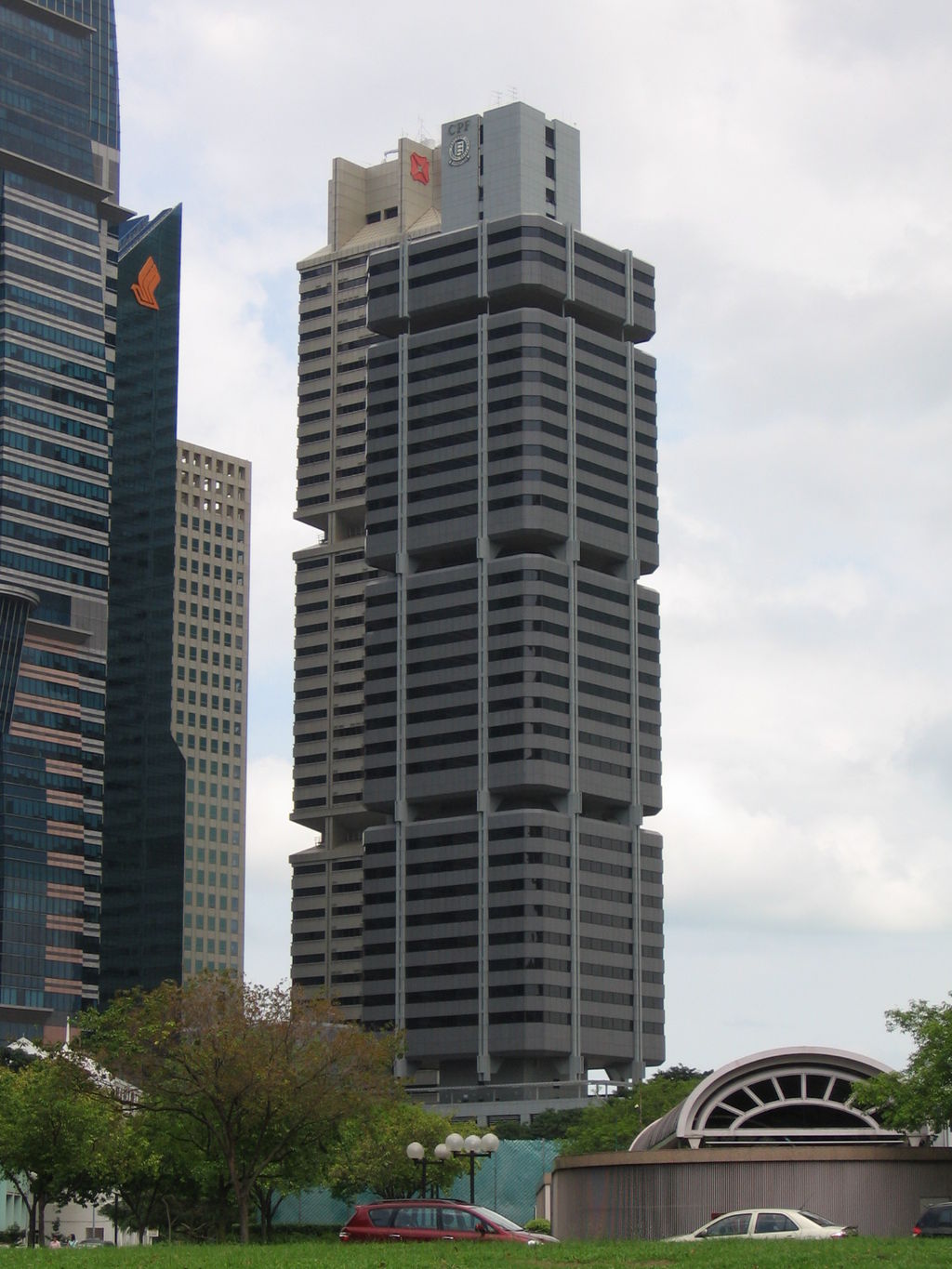 新加坡的中央公積金局總部。（Photo Credit: Wikimedia Commons）