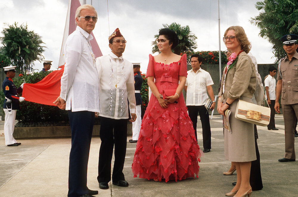 人們說她鋪張貪婪，她卻說自己愛與無私：菲律賓史上最有爭議的第一夫人伊美黛