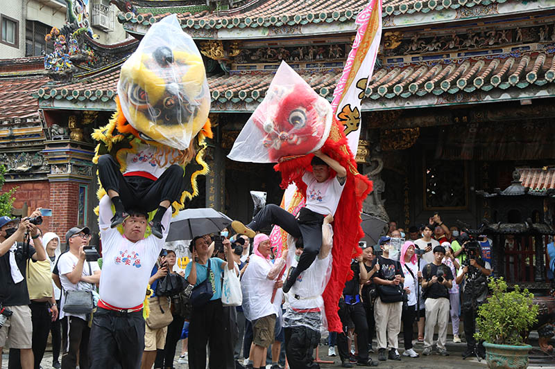 宮廟與軒社在迎城隍祭典時會有各式技藝展演